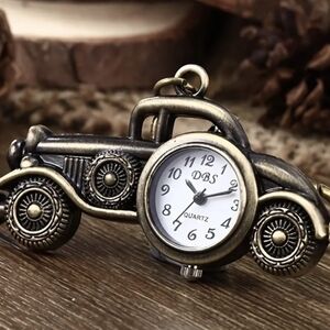 New Classic Car Key Chain Watch Creative Bronze Keychain, T1MIS